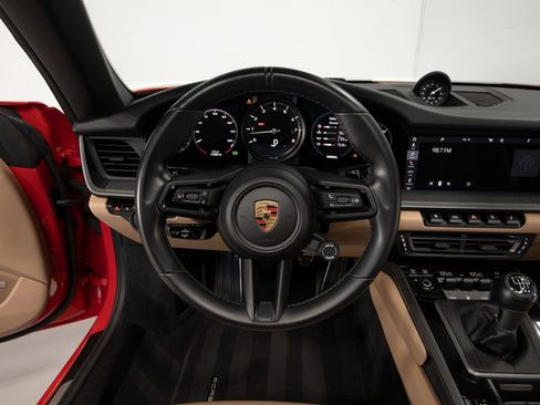 Used 2021 Porsche 911 Carrera S image 23