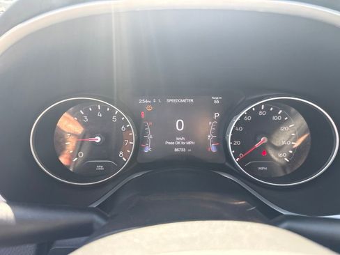 Used 2019 Jeep Compass Limited w/ Safety & Security Group AWD/4WD image 7
