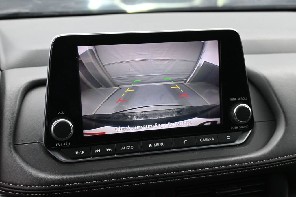 Used 2024 Nissan Rogue S AWD/4WD image 15
