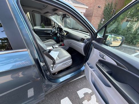 Used 2022 Honda Pilot Special Edition image 9