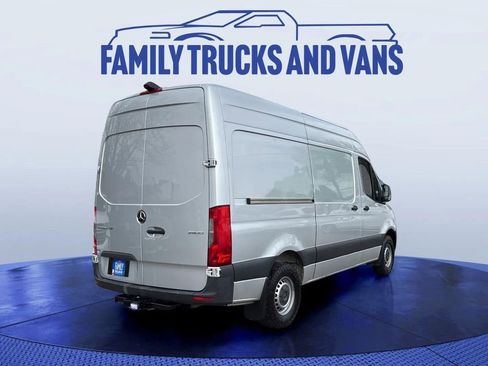 Used 2019 Mercedes-Benz Sprinter 144 Cargo image 4