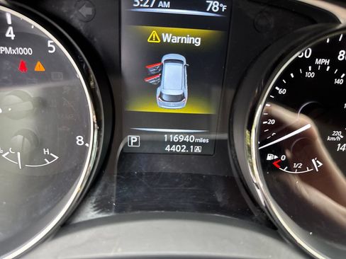 Used 2016 Nissan Rogue SV FWD image 16