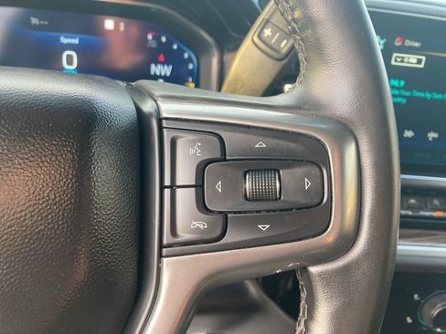 Used 2023 Chevrolet Silverado 1500 LT image 12