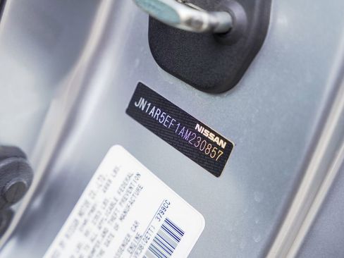 Used 2010 Nissan GT-R Premium image 44