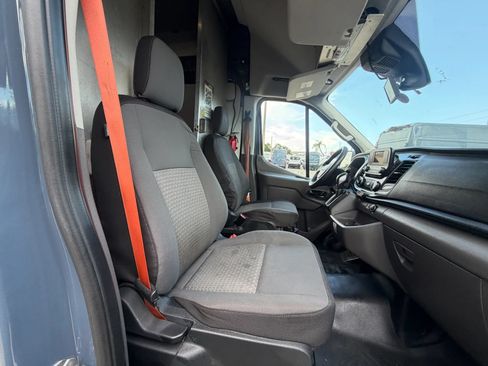 Used 2020 Ford Transit 250 148 High Roof Extended RWD image 18