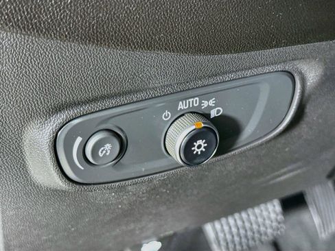 Used 2024 Chevrolet Equinox LT AWD/4WD image 15