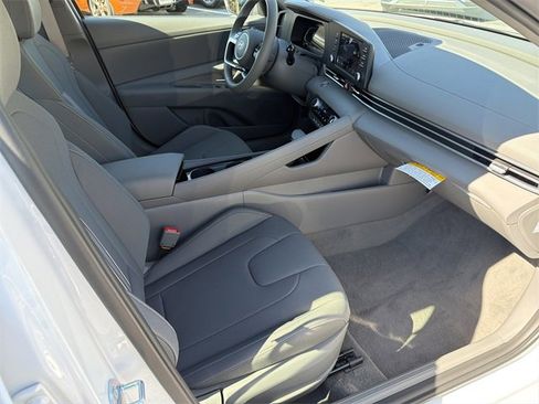 New 2026 Hyundai Elantra Blue image 13