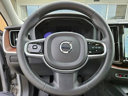 Certified 2023 Volvo XC60 B5 Plus w/ Climate Package AWD/4WD image 24