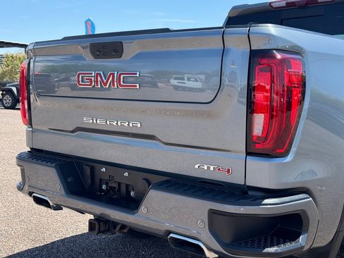 Used 2021 GMC Sierra 1500 AT4 w/ AT4 Premium Package image 6