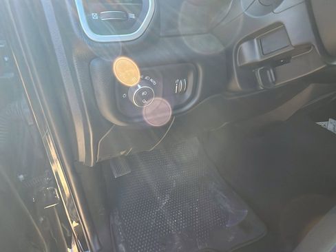 Used 2024 RAM 2500 Big Horn w/ Night Edition image 25