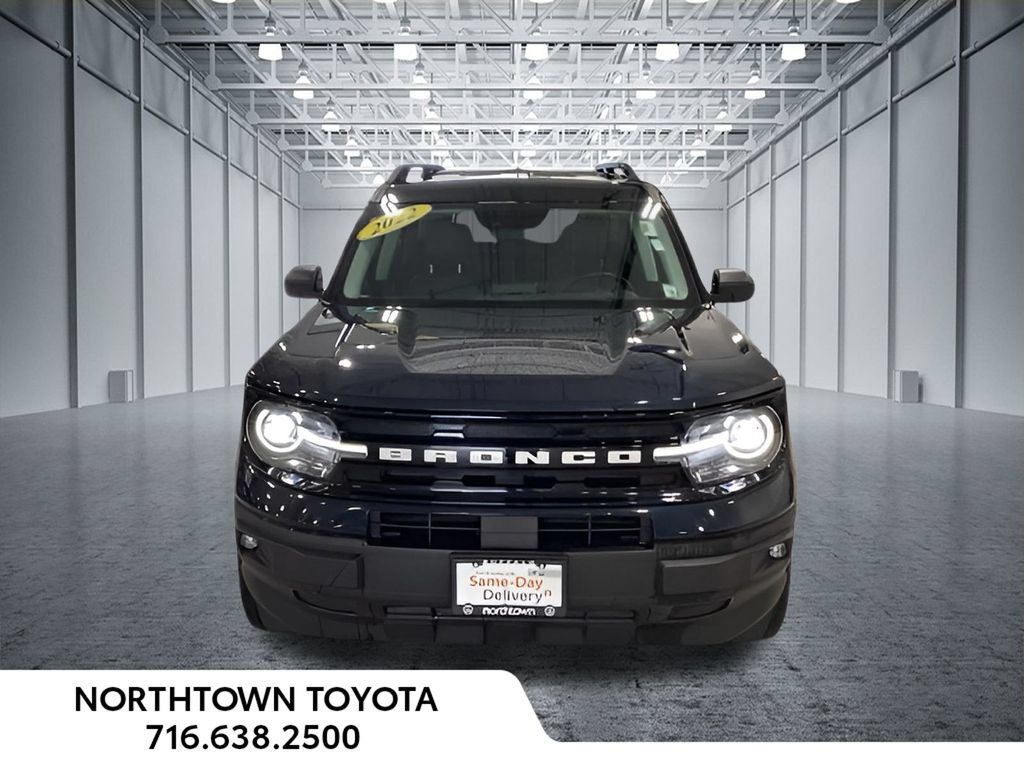 Used 2022 Ford Bronco Sport Outer Banks w/ Tech Package AWD/4WD image 2