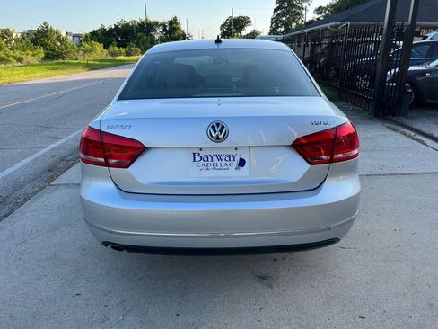 Used 2013 Volkswagen Passat TDI SE FWD image 7