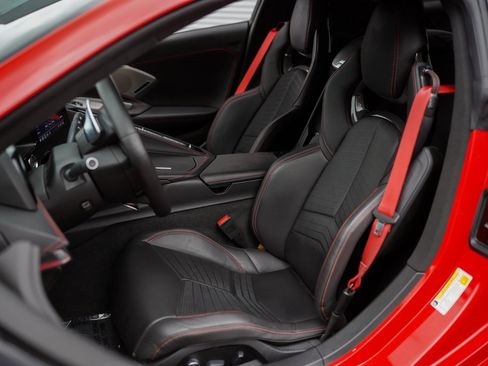 Used 2020 Chevrolet Corvette Stingray Premium Cpe w/ 3LT image 20