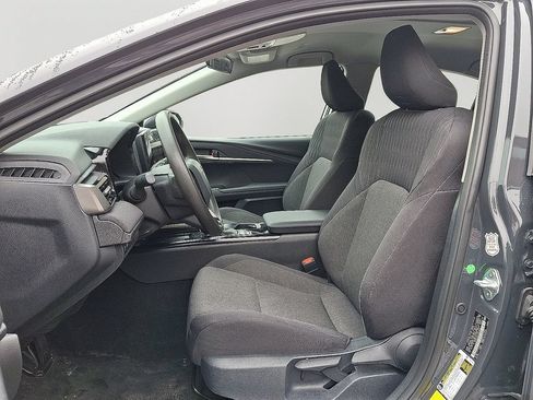 Used 2025 Toyota Camry LE FWD image 15