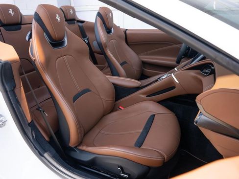 Used 2024 Ferrari Roma Spider RWD image 58