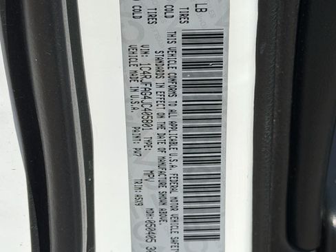 Used 2018 Jeep Grand Cherokee Laredo AWD/4WD image 30