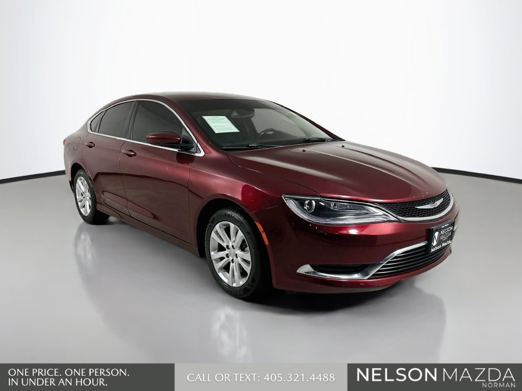 Used 2017 Chrysler 200 Limited Platinum FWD image 3