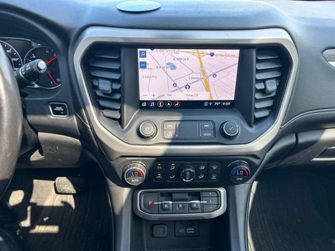 Used 2021 GMC Acadia Denali w/ Denali Technology Package FWD image 17