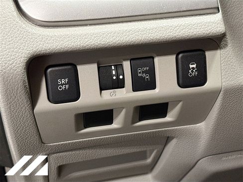 Used 2018 Subaru Forester 2.5i Premium image 9