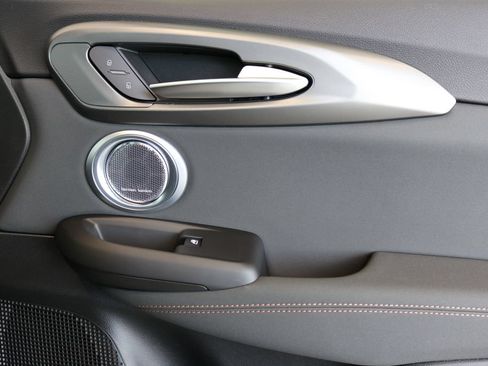 New 2025 Alfa Romeo Tonale AWD/4WD image 38