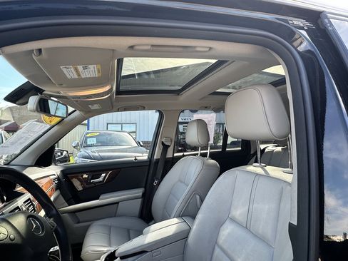 Used 2011 Mercedes-Benz GLK 350 4MATIC w/ Premium 1 Pkg image 12