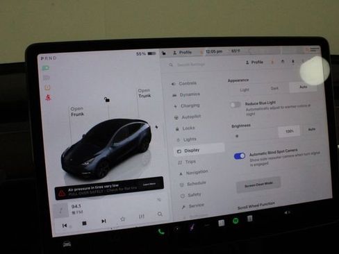 Used 2024 Tesla Model Y Long Range image 37