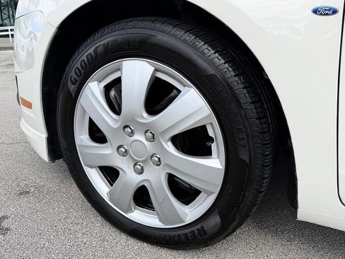 Used 2010 Ford Fusion SE FWD image 24