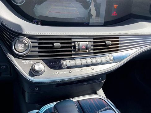 Used 2018 Lexus LS 500 AWD w/ Interior Upgrade Package image 15