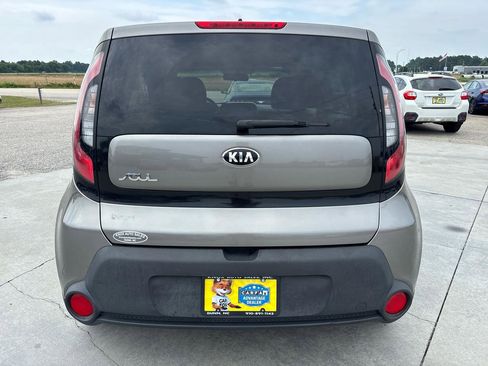 Used 2016 Kia Soul FWD image 5