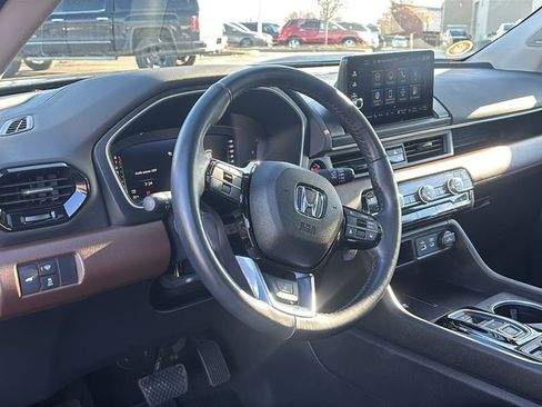 Certified 2024 Honda Pilot Elite image 26