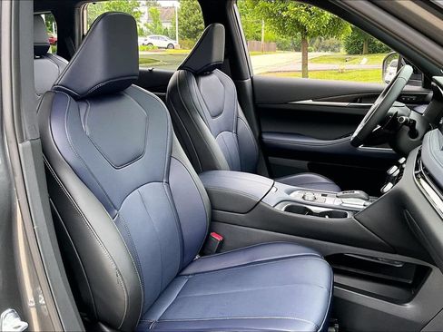 Certified 2026 INFINITI QX60 Sport w/ Dark Cargo Package AWD/4WD image 28