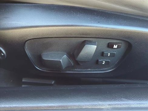Used 2012 BMW M3 Convertible RWD image 10