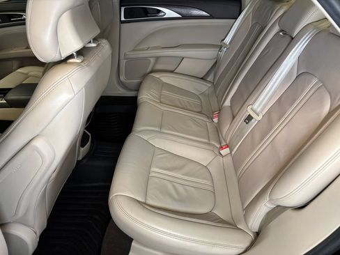 Used 2019 Lincoln MKZ Reserve FWD image 21