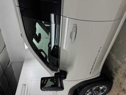 New 2026 GMC Sierra 2500 SLE image 18