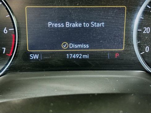 Used 2023 Buick Envision Preferred w/ Sport Touring Package AWD/4WD image 13