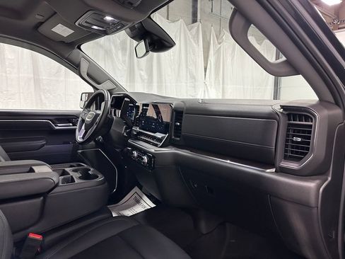 Used 2025 GMC Sierra 1500 SLT AWD/4WD image 62