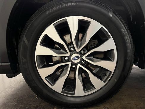 Used 2023 Subaru Outback Touring XT w/ Popular Package #2 image 10