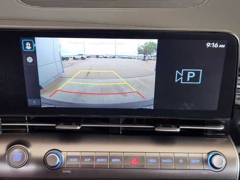Used 2024 Hyundai Kona SEL AWD/4WD image 17