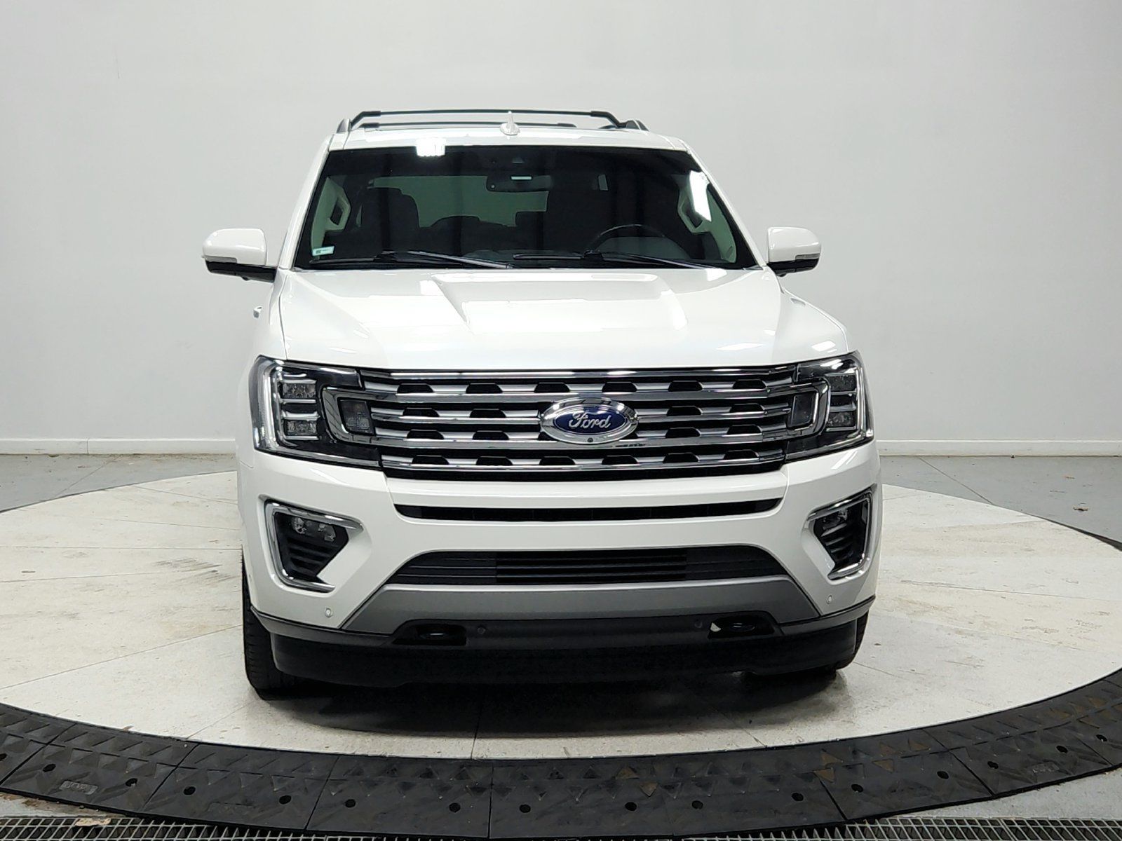 Used 2021 Ford Expedition Limited AWD/4WD image 3