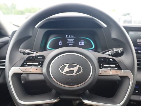 New 2026 Hyundai Elantra Hybrid FWD image 14