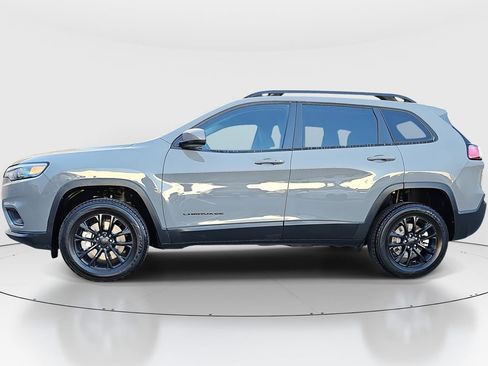 Used 2019 Jeep Cherokee Latitude Plus image 8
