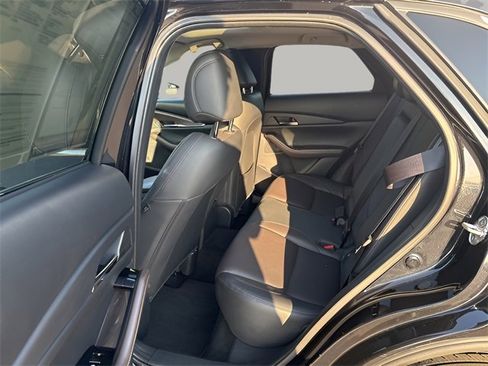 Used 2023 MAZDA CX-30 AWD 2.5 S w/ Premium Package image 10