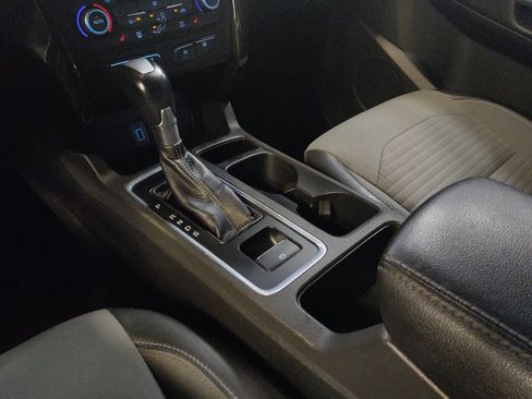 Used 2018 Ford Escape SE w/ SE Sport Appearance Package AWD/4WD image 26