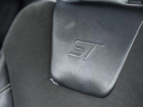 Used 2019 Ford Edge ST w/ Convenience Package image 34