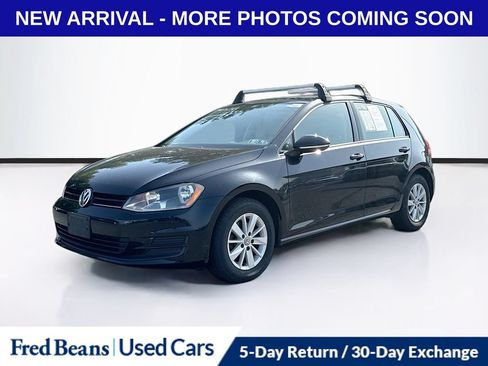 Used 2015 Volkswagen Golf S FWD image 3