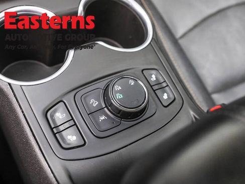 Used 2021 GMC Terrain SLT w/ Infotainment Package II AWD/4WD image 21