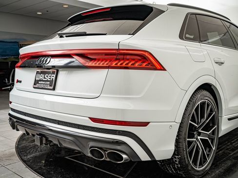 Used 2023 Audi SQ8 Prestige image 10