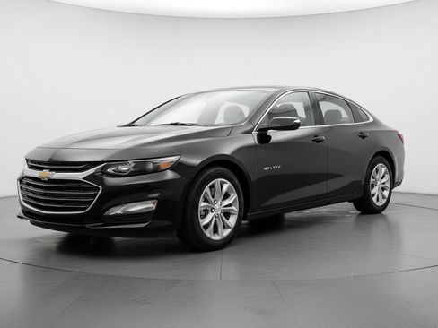 Used 2024 Chevrolet Malibu LT image 3