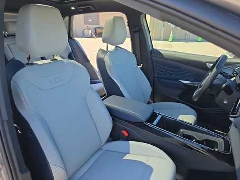 New 2026 Volkswagen ID.4 Pro S image 10