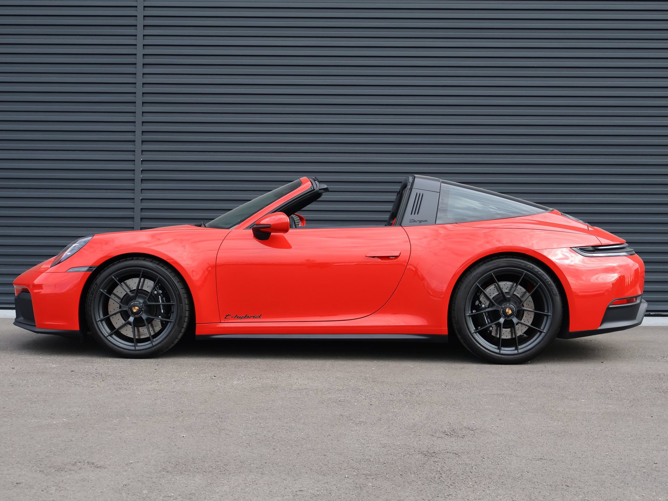 Used 2026 Porsche 911 Targa 4 GTS AWD/4WD image 32
